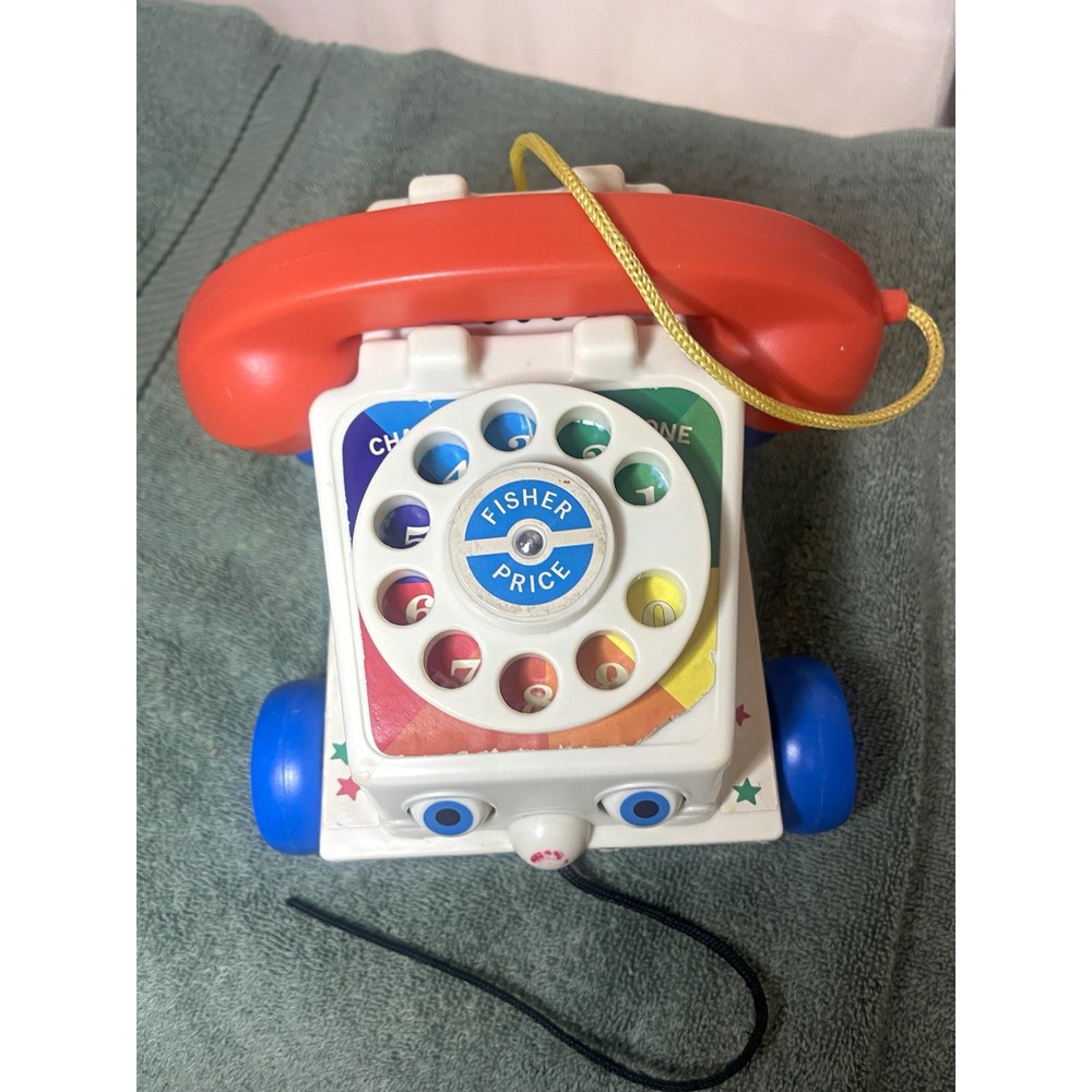 Fisher-Price Chatter Telephone Pull Toy White w/ Red Receiver Blue Wheels 2005